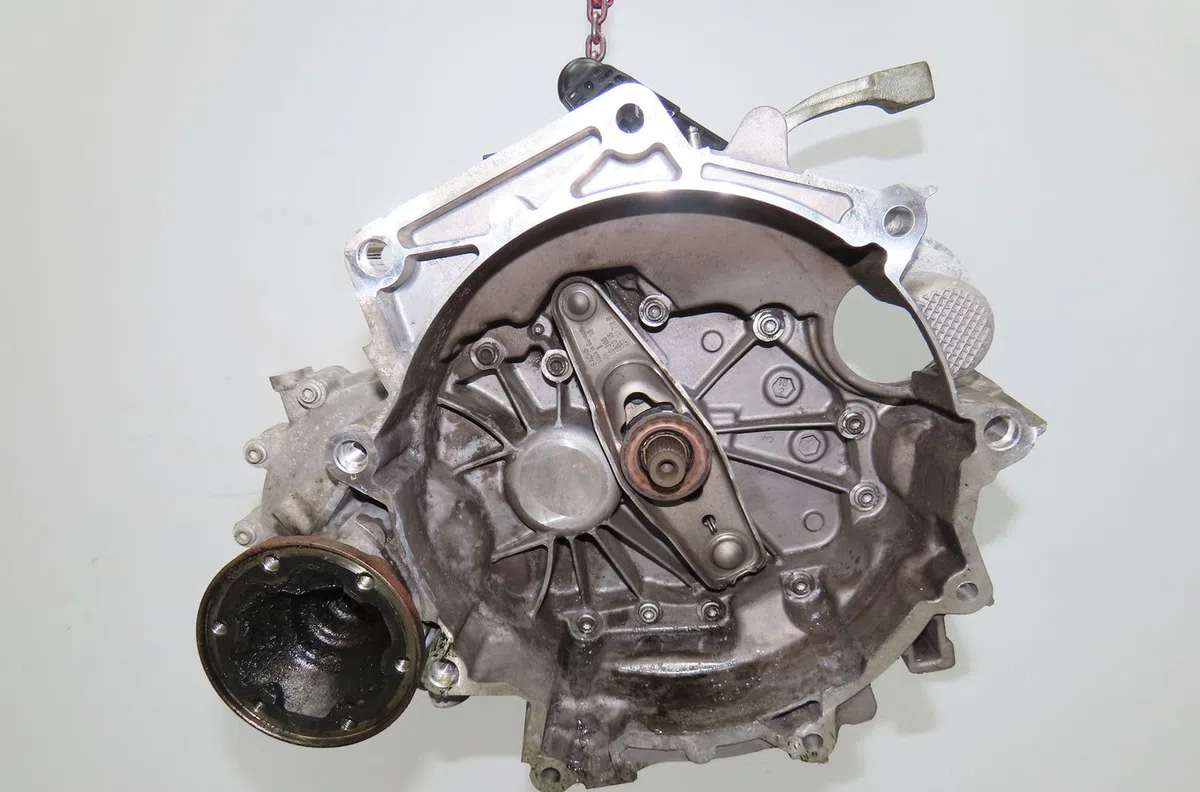 Boîte de vitesses manuelle Skoda FABIA III (NJ3) 1.2 tsi (2014-2021) occasion — photo 2