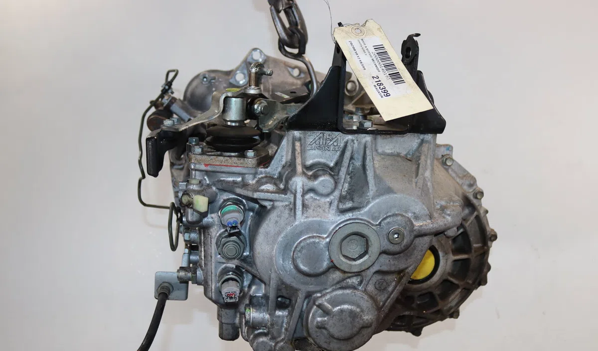 Boîte de vitesses manuelle Toyota AURIS Break (_E18_) 2.0 d-4d (ade186_) (2013-2015) occasion — photo 2