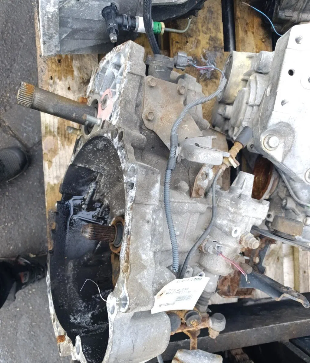Boîte de vitesses manuelle Toyota RAV 4 II (_A2_) 2.0 d 4wd (cla20_, cla21_) (2001-2005) occasion — photo 2