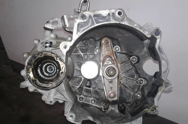 Boîte de vitesses manuelle Volkswagen FOX 3/5 portes (5Z1, 5Z3, 5Z4) 1.4 (2005-2009) occasion