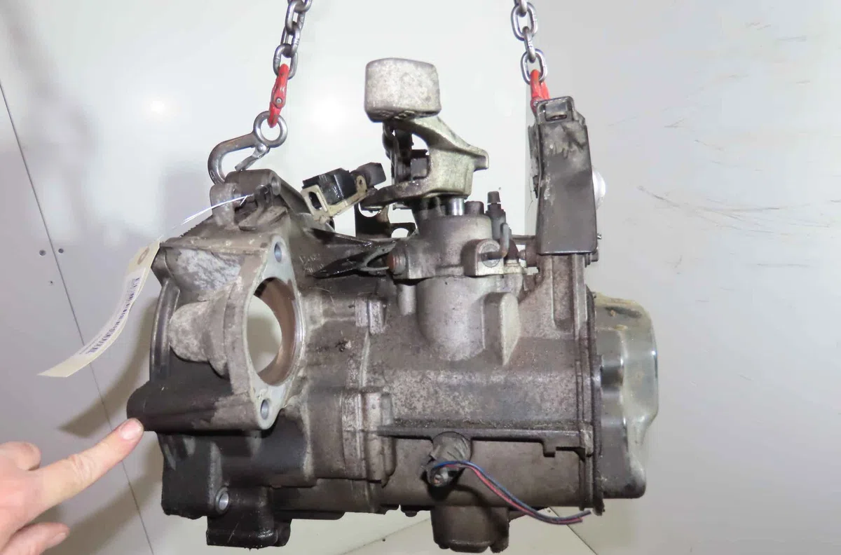 Boîte de vitesses manuelle VOLKSWAGEN FOX occasion — photo 2