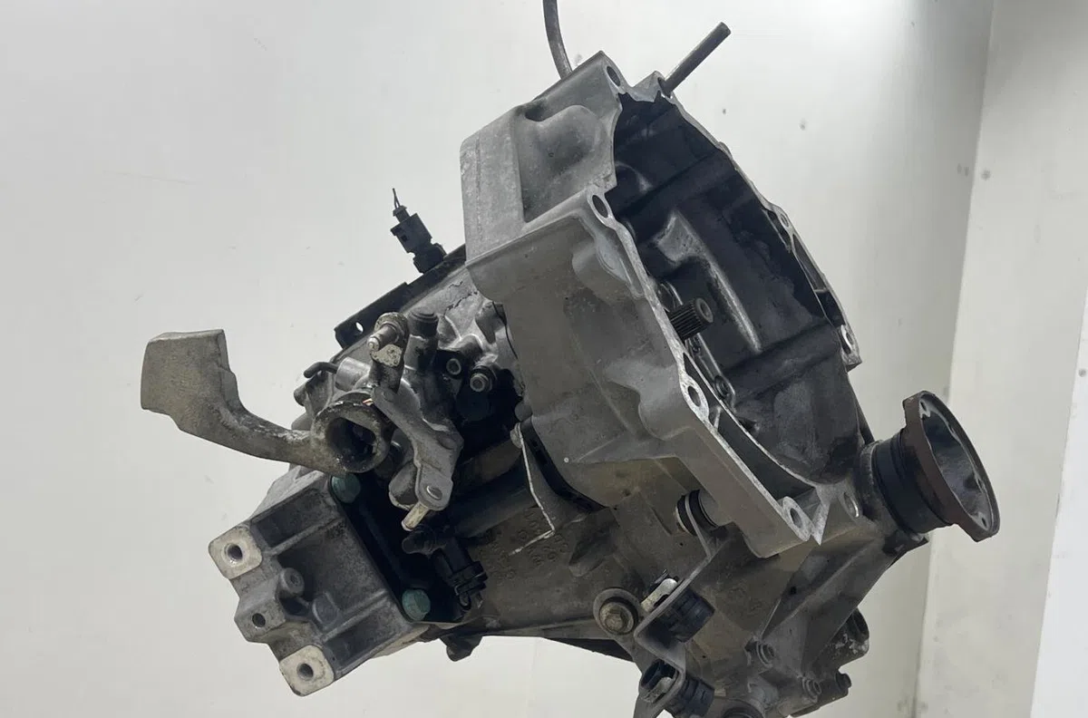 Boîte de vitesses manuelle VOLKSWAGEN GOLF 5 occasion — photo 2