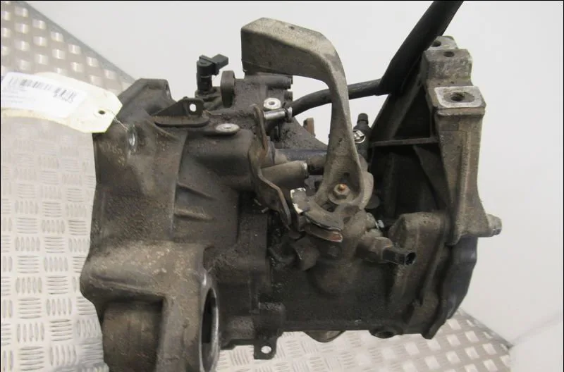 Boîte de vitesses manuelle Volkswagen GOLF IV (1J1) 1.9 tdi (1997-2004) occasion — photo 2