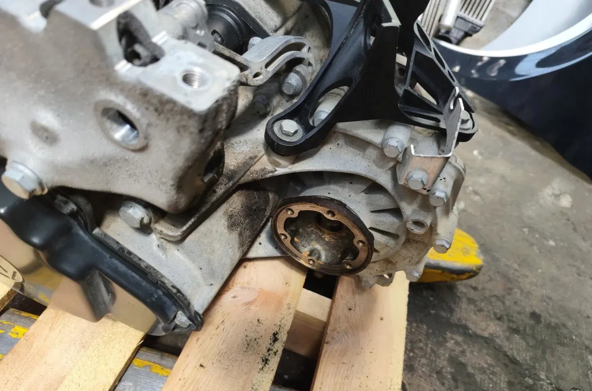 Boîte de vitesses manuelle Volkswagen GOLF V (1K1) 1.9 tdi (2003-2008) 5 portes occasion — photo 2