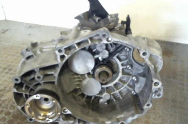 Boîte de vitesses manuelle Volkswagen GOLF V (1K1) 2.0 tdi (2003-2008) occasion — photo 4