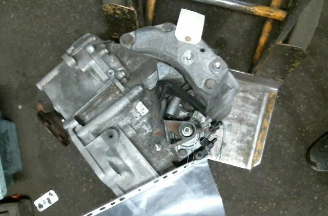 Boîte de vitesses manuelle Volkswagen GOLF V (1K1) 2.0 tdi (2003-2008) occasion — photo 3
