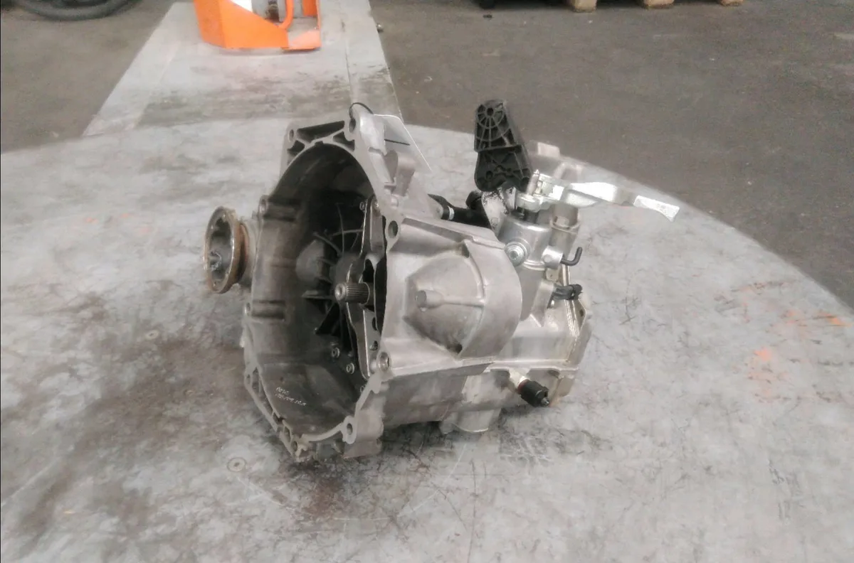 Boîte de vitesses manuelle Volkswagen GOLF VII (5G1, BQ1, BE1, BE2) 1.4 tsi multifuel (2013-2018) 5 portes occasion — photo 4