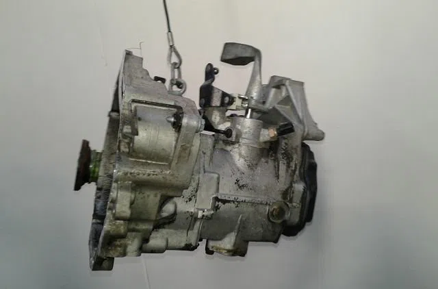 Boîte de vitesses manuelle Volkswagen NEW BEETLE (9C1, 1C1) 1.6 (1999-2000) occasion — photo 4