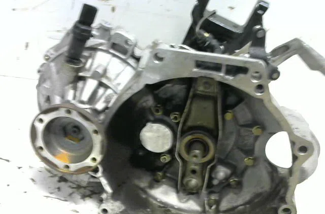 Boîte de vitesses manuelle Volkswagen POLO (9N_, 9A_) 1.4 tdi (2001-2005) occasion — photo 2