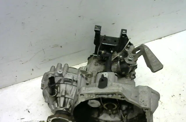 Boîte de vitesses manuelle Volkswagen POLO (9N_, 9A_) 1.4 tdi (2001-2005) occasion — photo 3