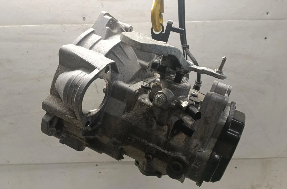 Boîte de vitesses manuelle Volkswagen POLO V (6R1, 6C1) 1.4 tdi (2014) occasion — photo 2
