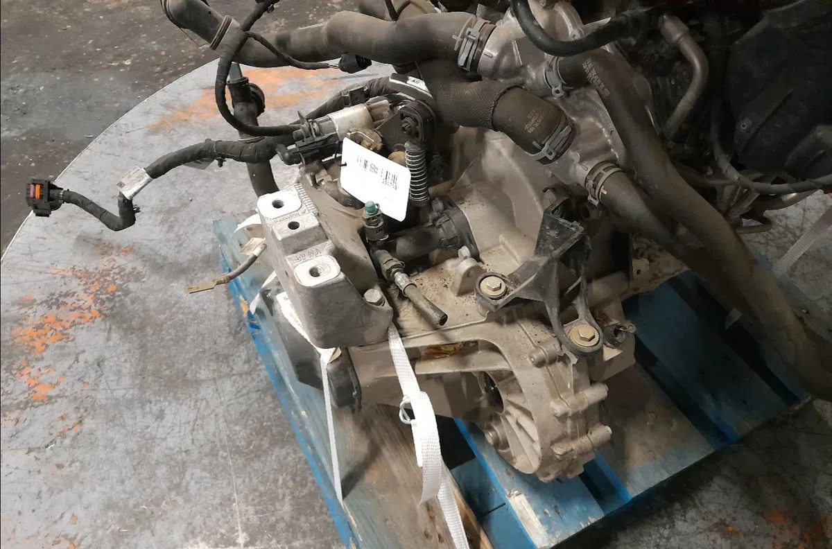 Boîte de vitesses manuelle Volkswagen POLO VI (AW1, BZ1, AE1) 1.0 tsi (2017) occasion