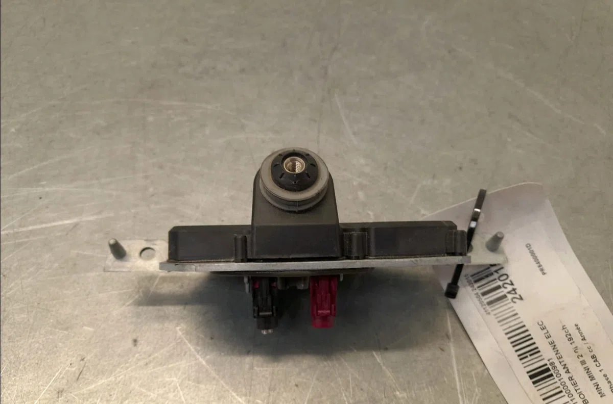 Boitier antenne elec Mini MINI Décapotable (F57) Cooper s (2014) occasion — photo 3
