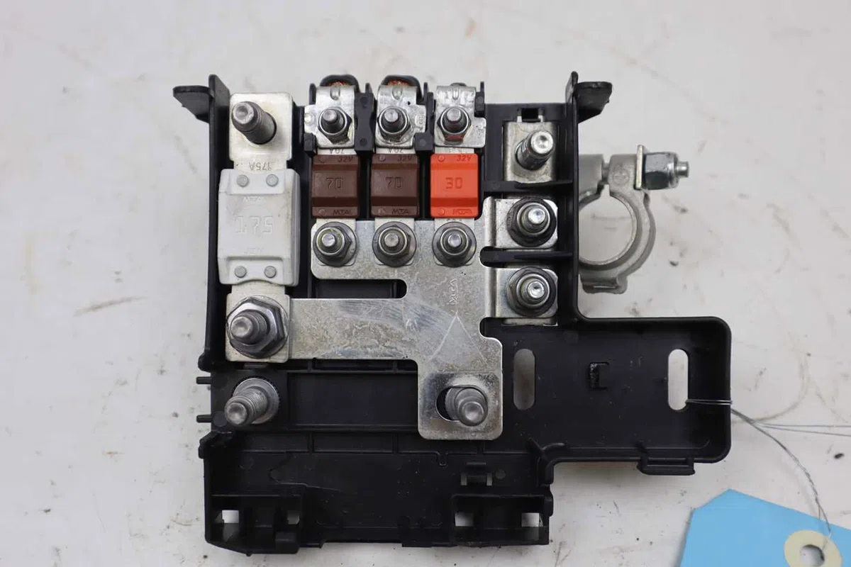 Boitier de batterie de traction Alfa romeo STELVIO (949_) 2.0 q4 (949.axa2a) (2016) occasion — photo 2