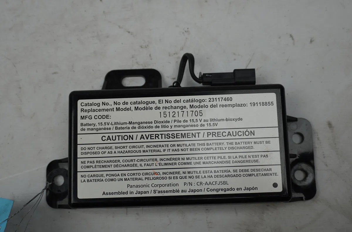 Boitier de batterie de traction Opel KARL (C16) 1.0 (2015-2018) occasion — photo 2