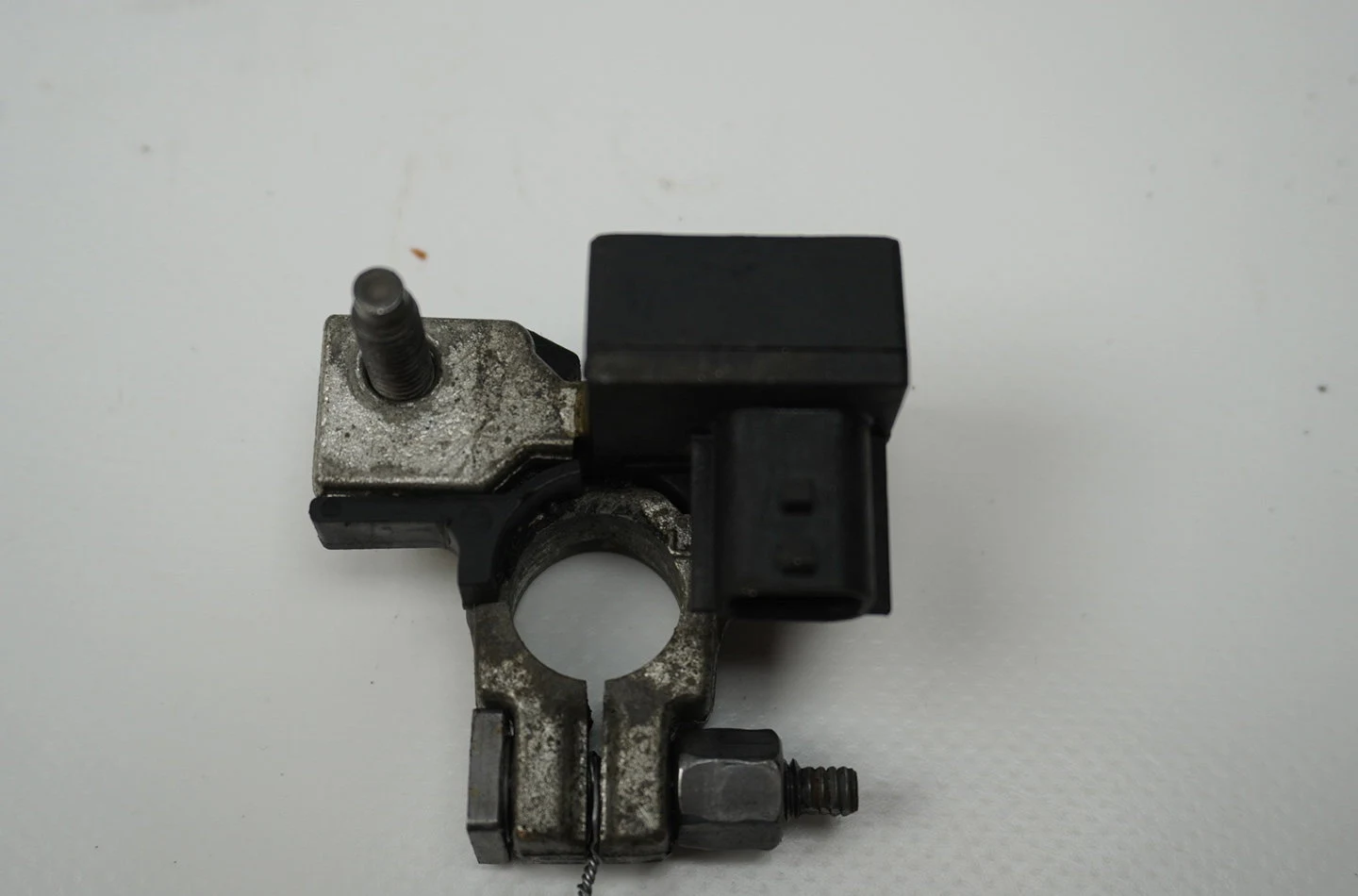 Boitier de batterie de traction Renault CLIO IV (BH_) 0.9 tce 90 (2012) 5 portes occasion