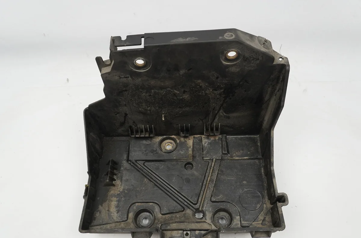 Boitier de batterie de traction Renault KANGOO - GRAND KANGOO II (KW0-1_) 1.5 dci 85 (kw0k, kw0l, kw0b) (2008) 4 portes