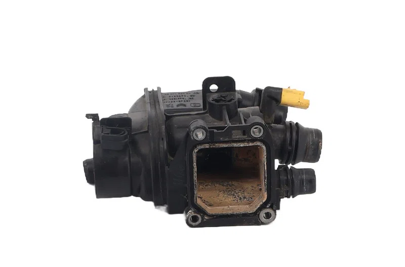Boitier eau pour PEUGEOT 208 1 PHASE 2 — photo 2