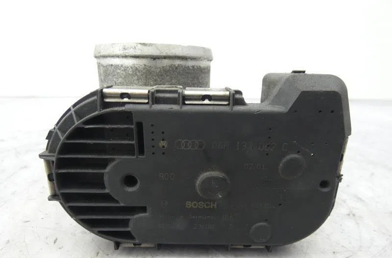 Boitier papillon AUDI 1.8L I occasion — photo 4