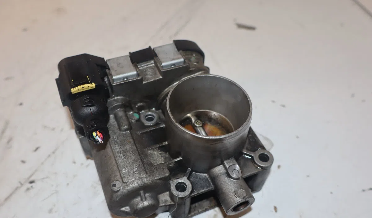 Boitier papillon Fiat PANDA (169_) 1.2 (169axf2a, 169axf1a) (2010-2013) occasion