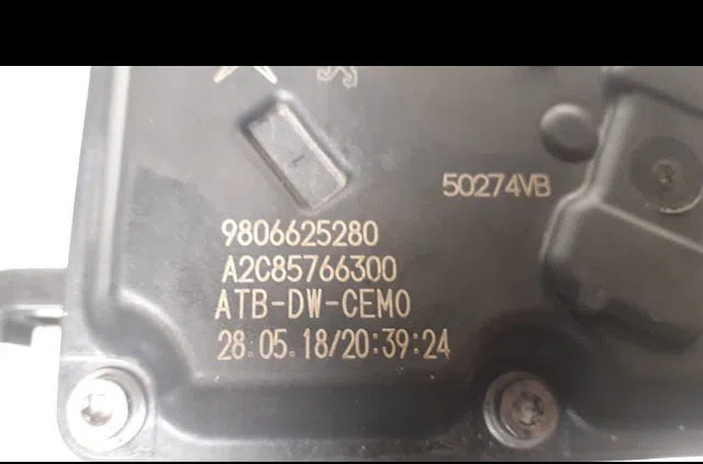 Boitier papillon Ford KUGA II (DM2) 2.0 tdci (2013-2014) occasion — photo 4