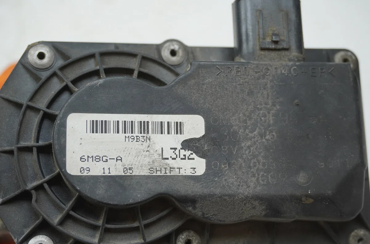 Boitier papillon Mazda 6 Hatchback (GG) 2.0 (gges) (2002-2007) occasion — photo 4