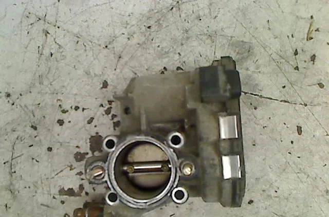 Boitier papillon Opel CORSA C (X01) 1.2 (f08, f68) (2000-2009) occasion