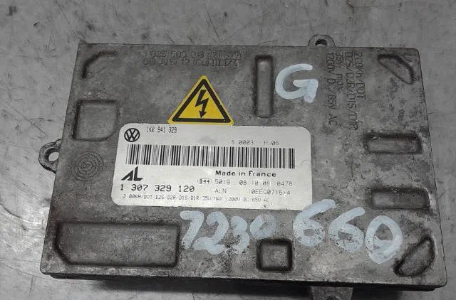 Boitier xenon phare g Volkswagen PASSAT CC B6 (357) 3.6 fsi 4motion (2008-2011) occasion — photo 4