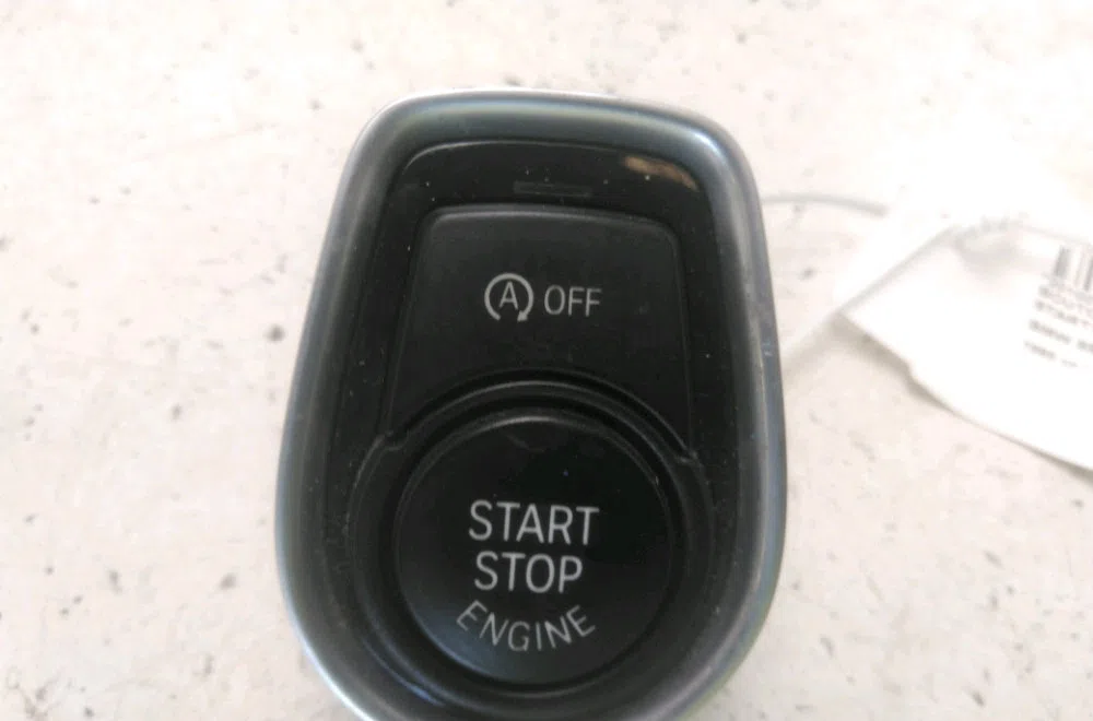 Bouton de demarrage start-stop Bmw 3 Touring (F31) 316 d (2012-2019) occasion — photo 2