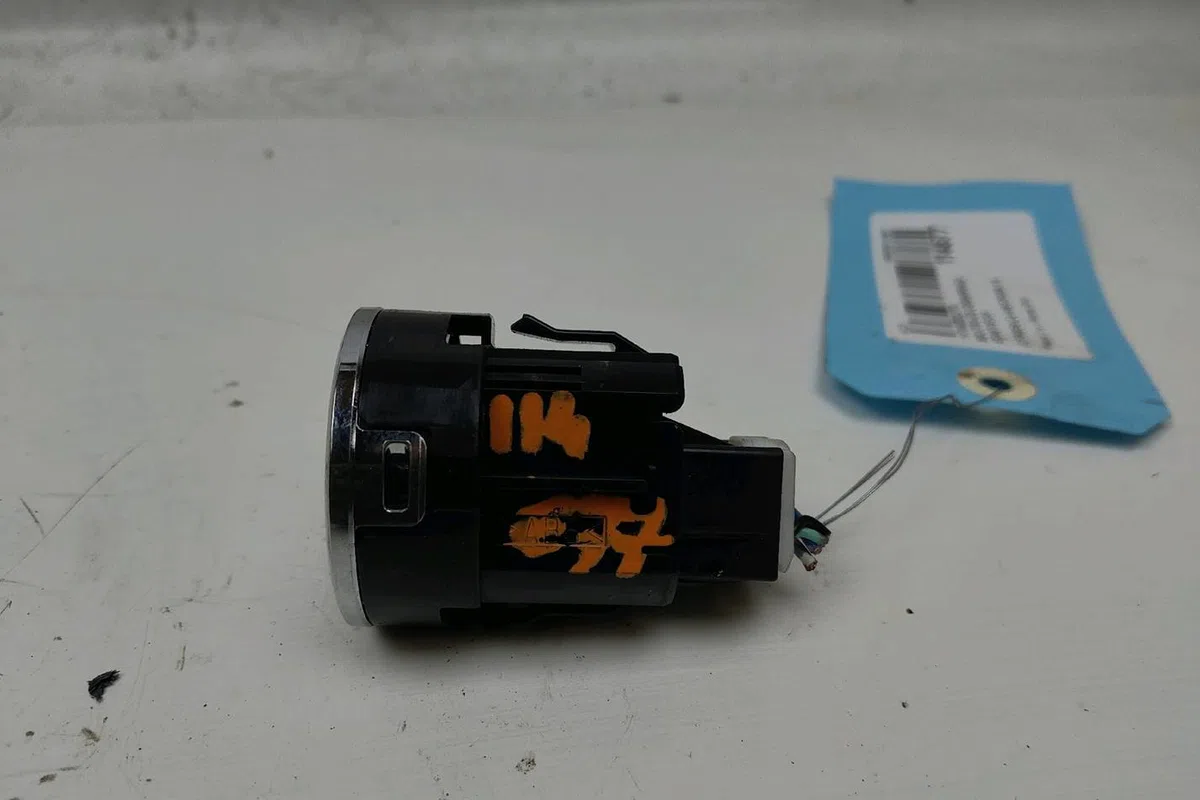 Bouton de demarrage start-stop Citroen C4 AIRCROSS 1.8 hdi 150 (2012) occasion — photo 2