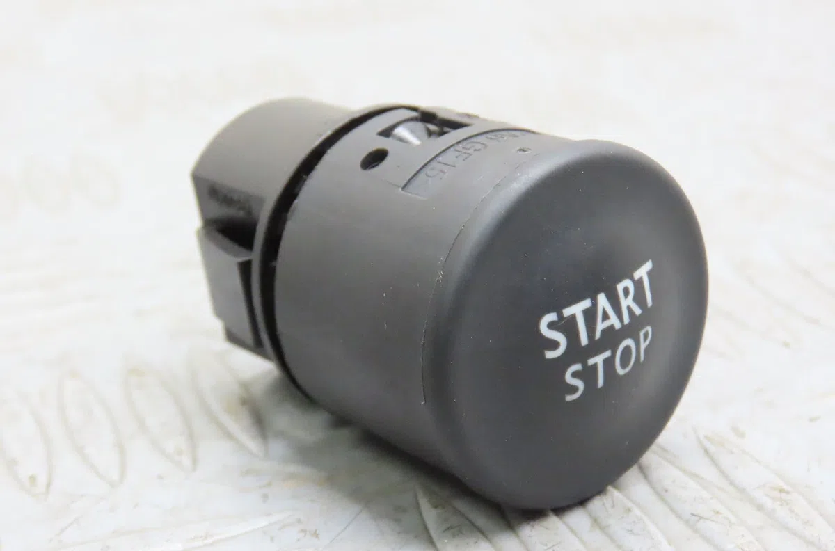 Bouton de demarrage start-stop Renault CLIO IV Grandtour (KH_) 1.5 dci 90 (khn3, khn4) (2012) 5 portes occasion