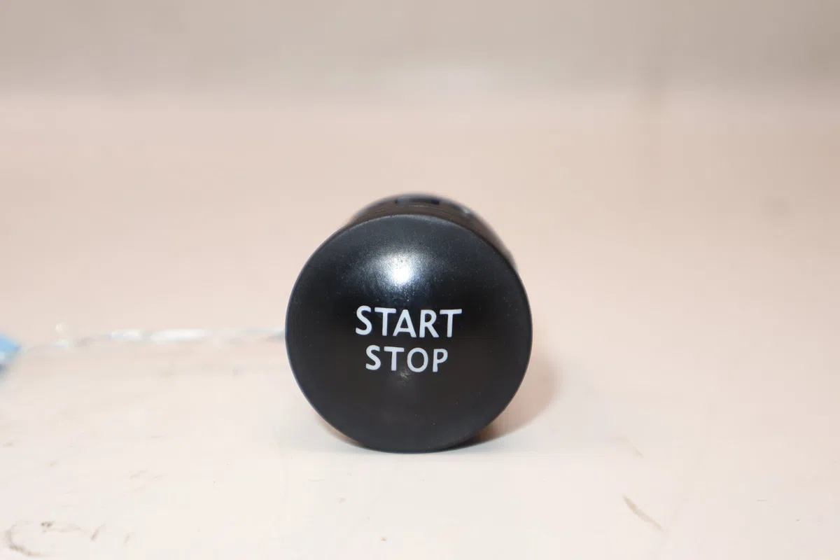 Bouton de demarrage start-stop Renault KADJAR (HA_, HL_) 1.2 tce 130 (2015) occasion