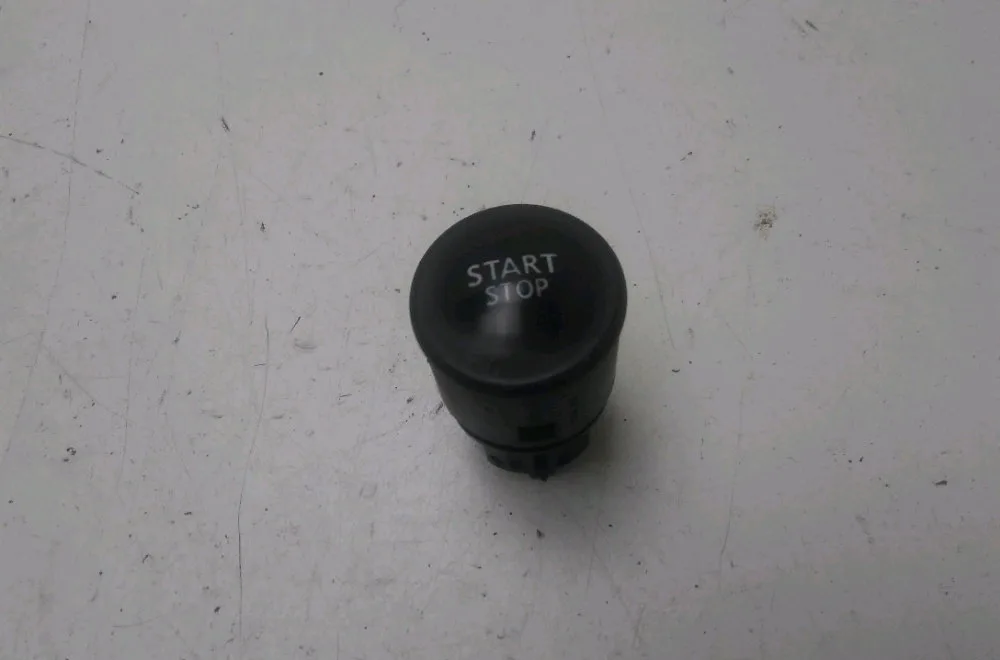 Bouton de demarrage start-stop Renault LAGUNA III Grandtour (KT0-1) 2.0 dci gt (kt11, kt1e, kt1n) (2008-2015) occasion