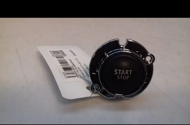 Bouton de demarrage start-stop Renault LATITUDE (L70_) 2.0 dci 150 (l70h) (2011) occasion