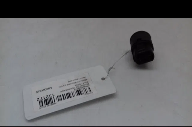 Bouton de demarrage start-stop Renault SCÉNIC II (JM0-1_) 1.5 dci (jm1e, jm16) (2005-2008) 5 portes occasion