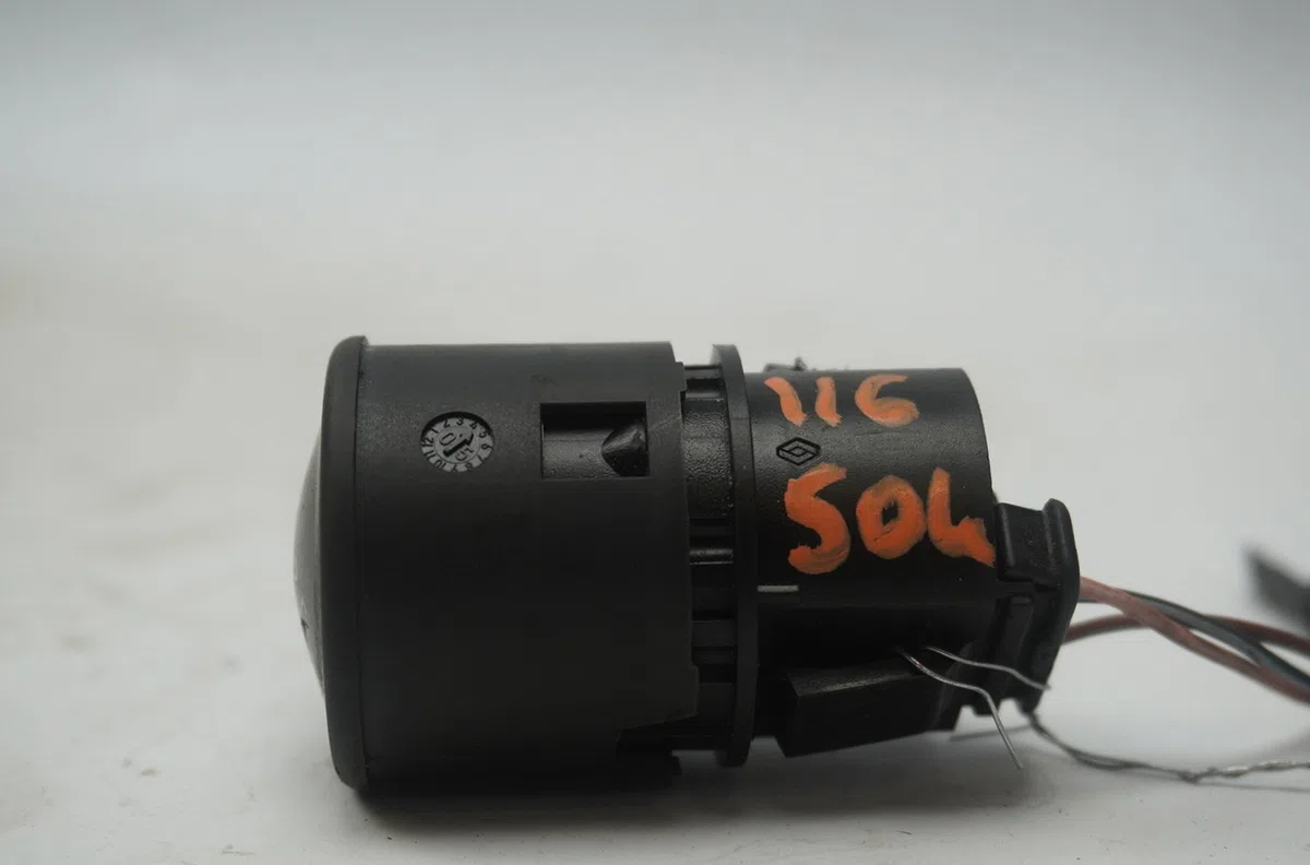 Bouton de demarrage start-stop Renault SCÉNIC II (JM0-1_) 1.6 (jm0c, jm0j, jm1b) (2003-2006) 5 portes occasion — photo 2