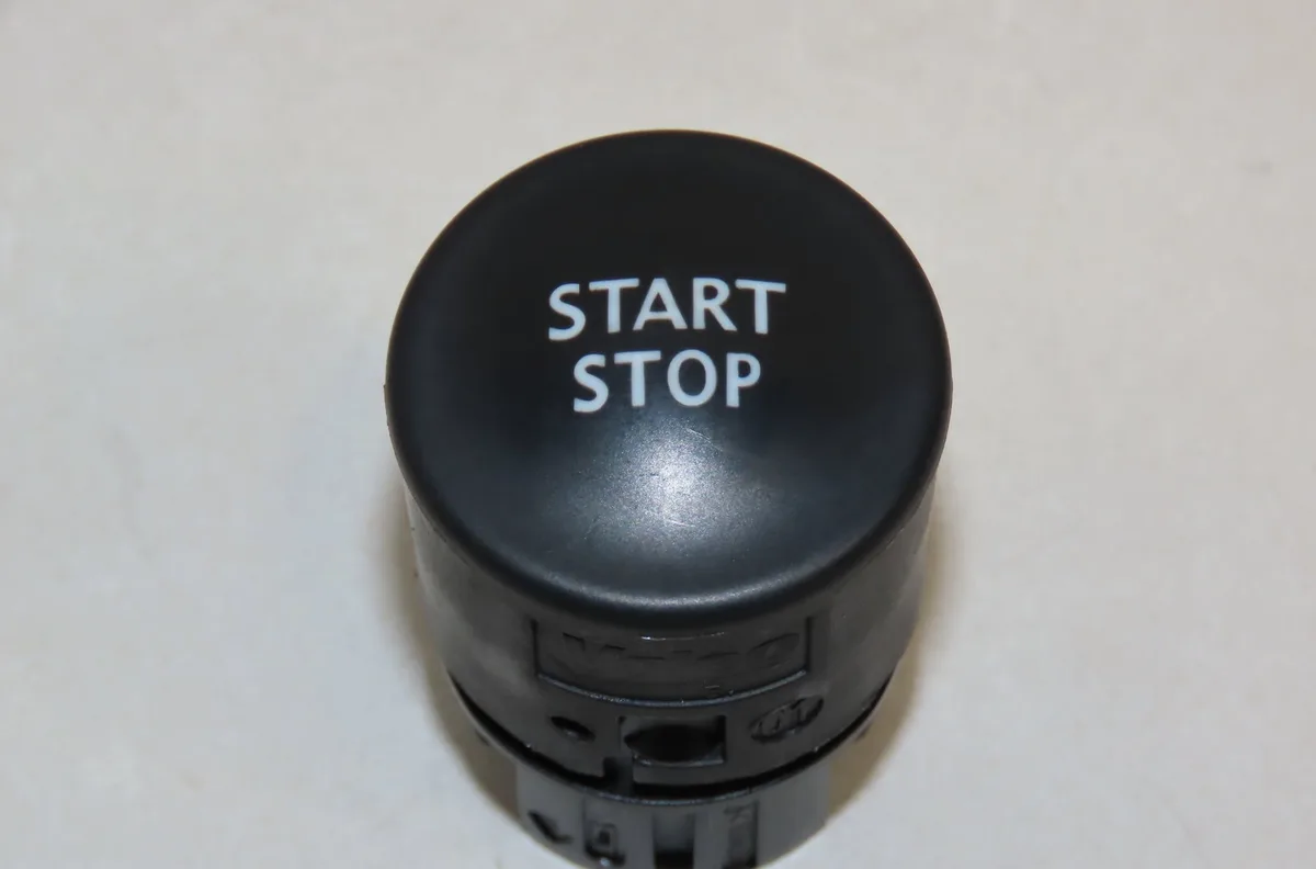 Bouton de demarrage start-stop Renault SCÉNIC III (JZ0-1_) 1.6 dci (jz00, jz12) (2011) 5 portes occasion