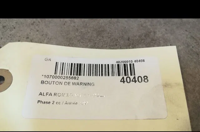 Bouton de warning Alfa romeo 147 (937_) 1.9 jtdm 8v (937.axd1a, 937.axu1a, 937.bxu1a) (2005-2010) occasion — photo 2