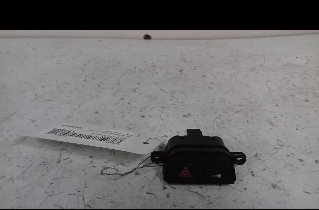 Bouton de warning Alfa romeo MITO (955_) 1.4 multiair (955axl1b) (2009-2013) occasion