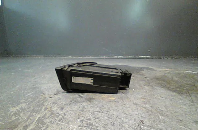 Bouton de warning Audi A5 Sportback (8TA) 2.0 tdi (2011-2017) occasion — photo 2