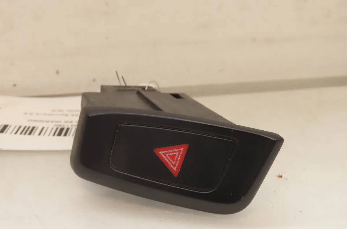 Bouton de warning Audi A5 Sportback (8TA) 2.0 tdi (2011-2017) occasion