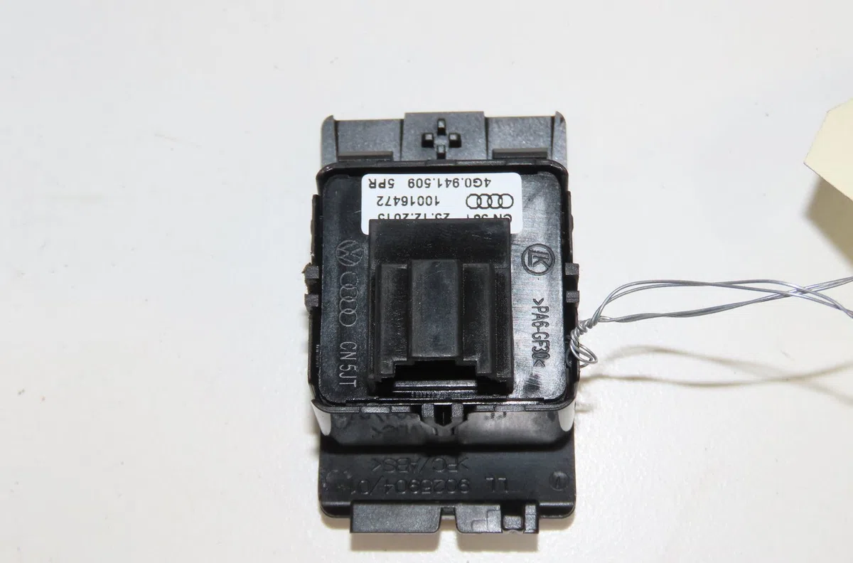 Bouton de warning Audi A7 Sportback (4GA, 4GF) 3.0 tdi quattro (2010-2015) occasion