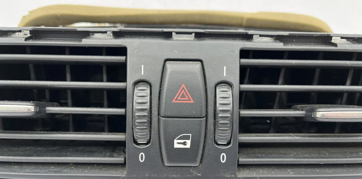 Bouton de warning BMW SERIE 5 E60 PHASE 2 occasion