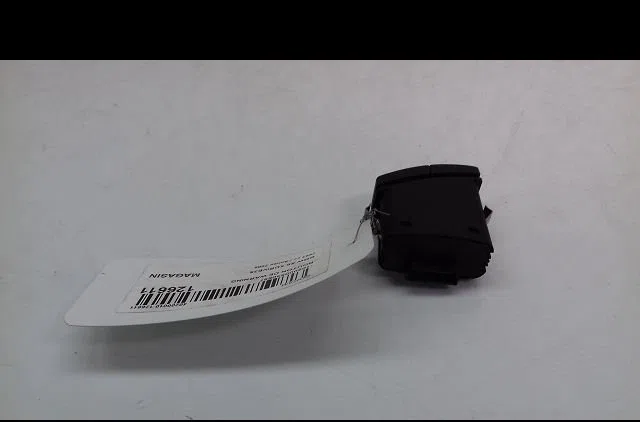 Bouton de warning Bmw X6 (E71, E72) Xdrive 35 d (2008-2010) occasion — photo 2