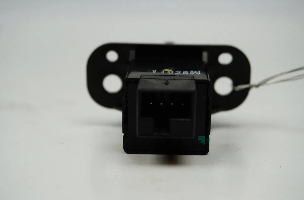 Bouton de warning Chevrolet AVEO 3-5 portes (T300) 1.3 d (2011-2015) occasion — photo 2
