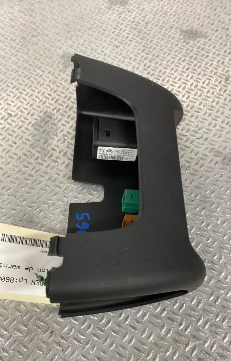 Bouton de warning Citroen AMI (9A_) Electric (9az2ca) (2020) occasion — photo 2