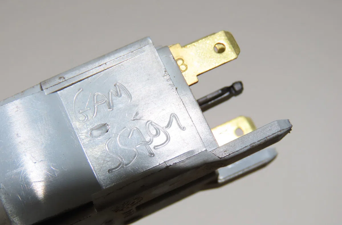 Bouton de warning Citroen BERLINGO - BERLINGO FIRST Monospace (MF_, GJK_, GFK_) 1.9 d (mfwjz) (1998-2005) 3 portes occasion — photo 2
