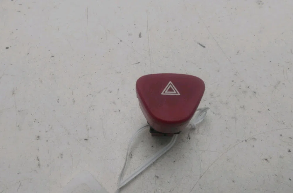 Bouton de warning Citroën C2 (JM_) 1.1 (2003-2012) 3 portes occasion