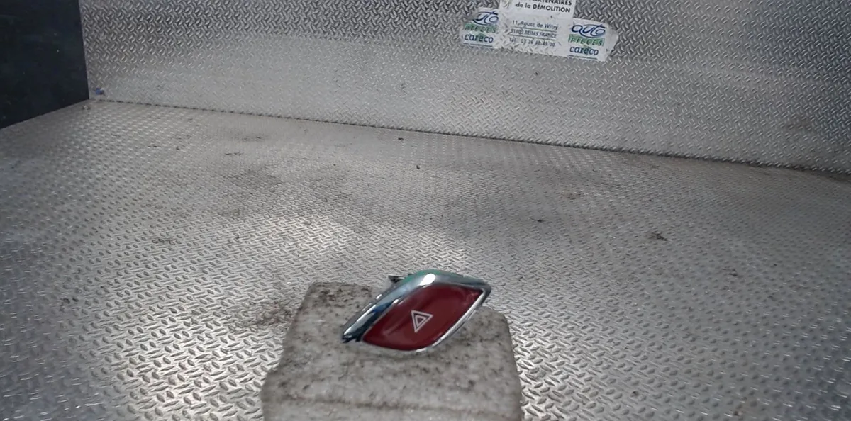 Bouton de warning CITROEN C3 2 C3 2 PHASE 2 occasion