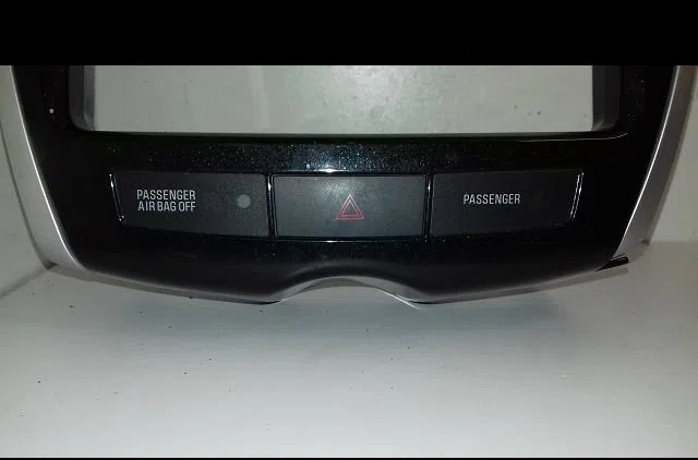 Bouton de warning Citroën C4 AIRCROSS 1.8 hdi 150 (2012) occasion — photo 2